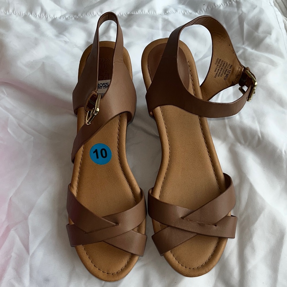 Kenneth Cole Reaction tan wedges